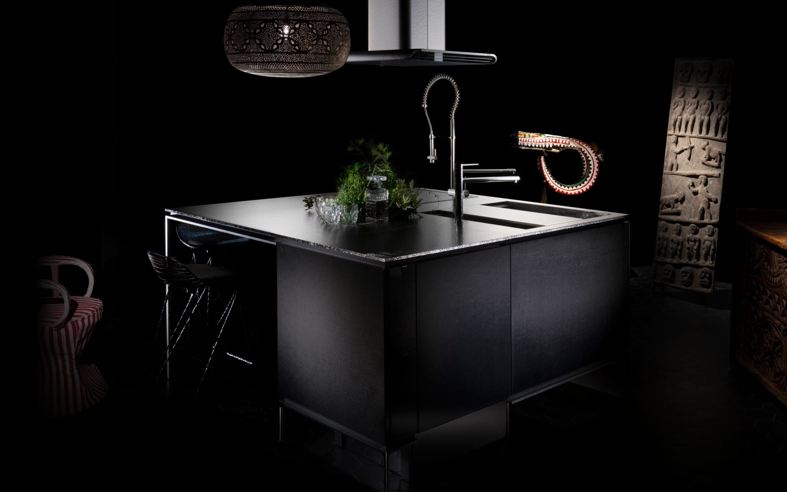 Carbon Fiber Carbon Fiber SPIGA TRE Luxury kitchen made of advanced materials with the romance of a racing car