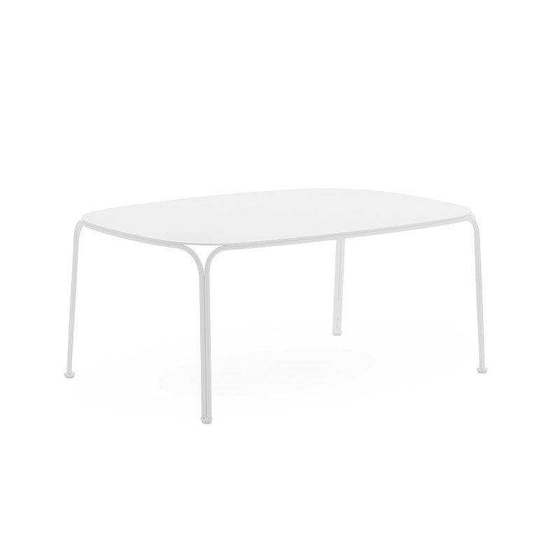Outdoor table: Highley coffee table (Kartell)